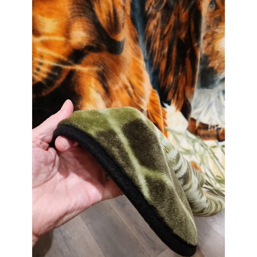 Vintage Throw Blanket 7 Ft X 5 Ft Black & Golden Lab, Springer Spaniel Dbl Sided